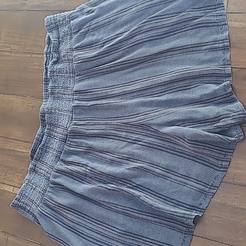 Three Dots High Waisted Striped shorts size XXL - Picture 5 of 5